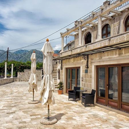 Apartments Admiral Perast Bagian luar foto