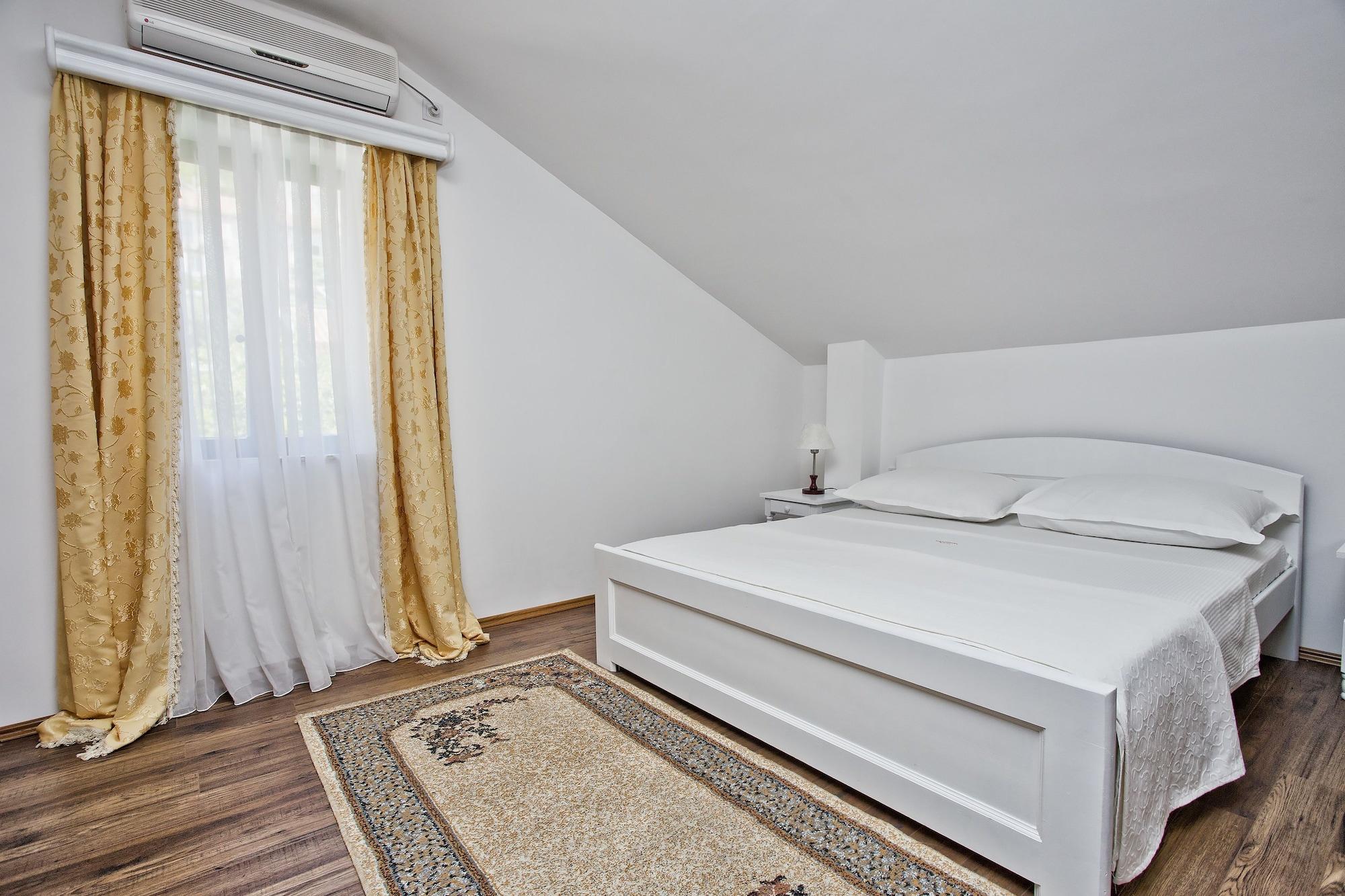 Apartments Admiral Perast Bagian luar foto