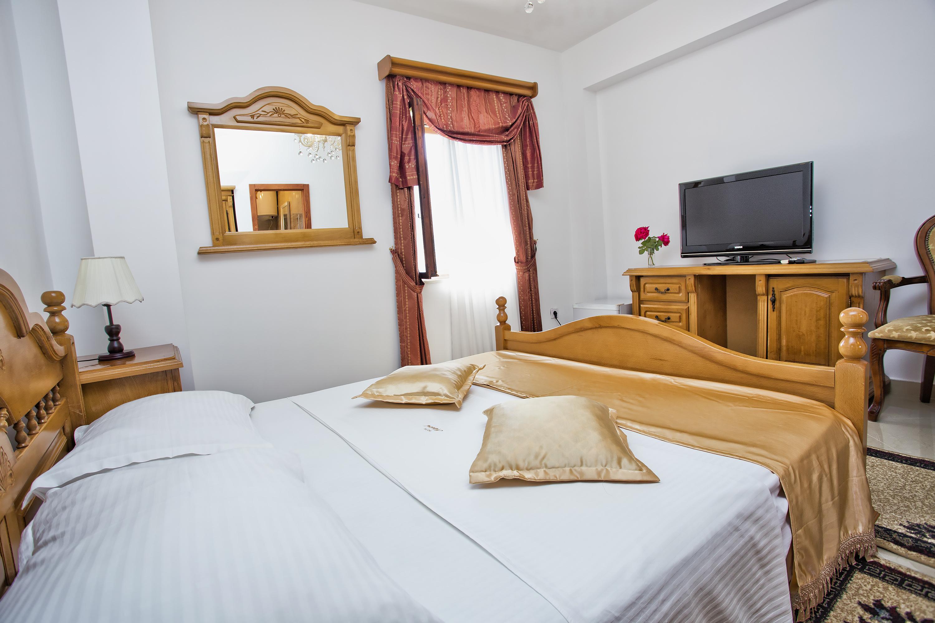 Apartments Admiral Perast Bagian luar foto
