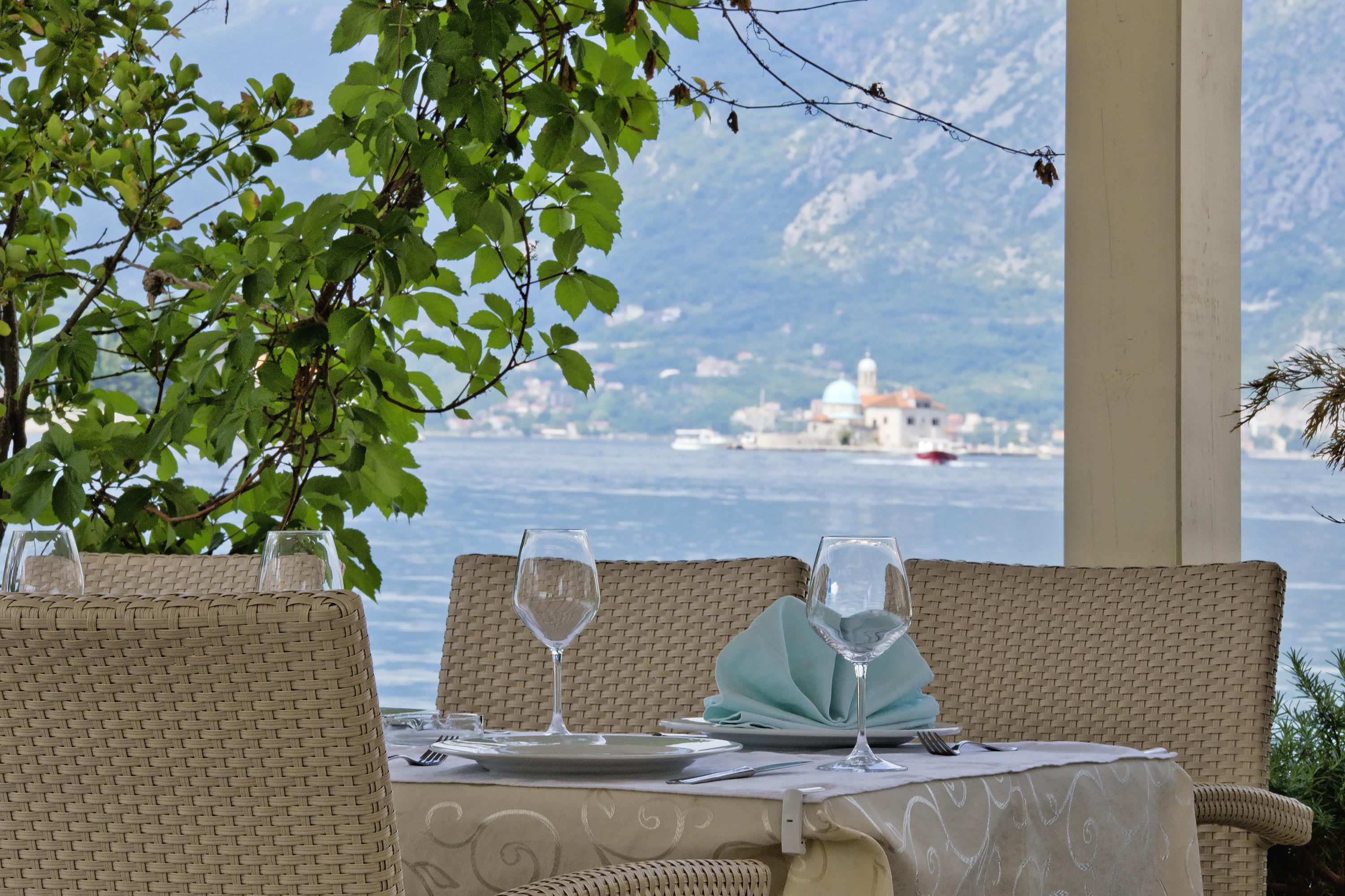 Apartments Admiral Perast Bagian luar foto