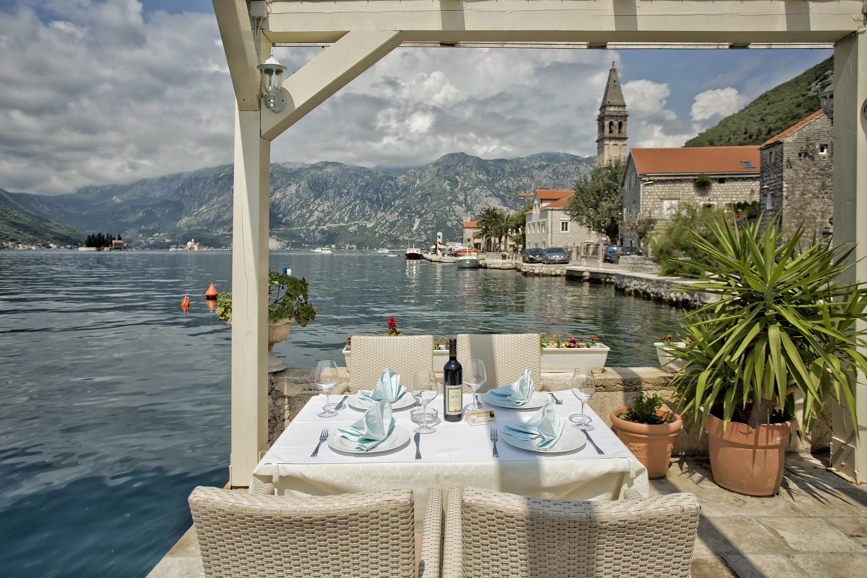 Apartments Admiral Perast Bagian luar foto