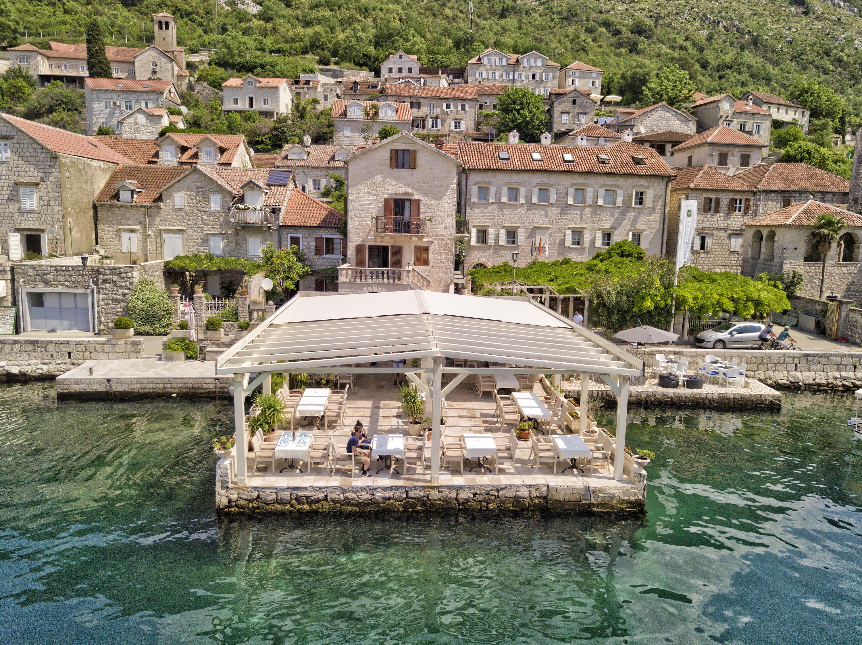 Apartments Admiral Perast Bagian luar foto