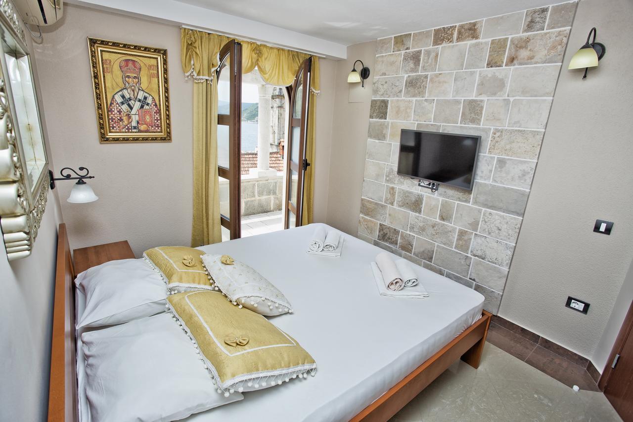 Apartments Admiral Perast Bagian luar foto
