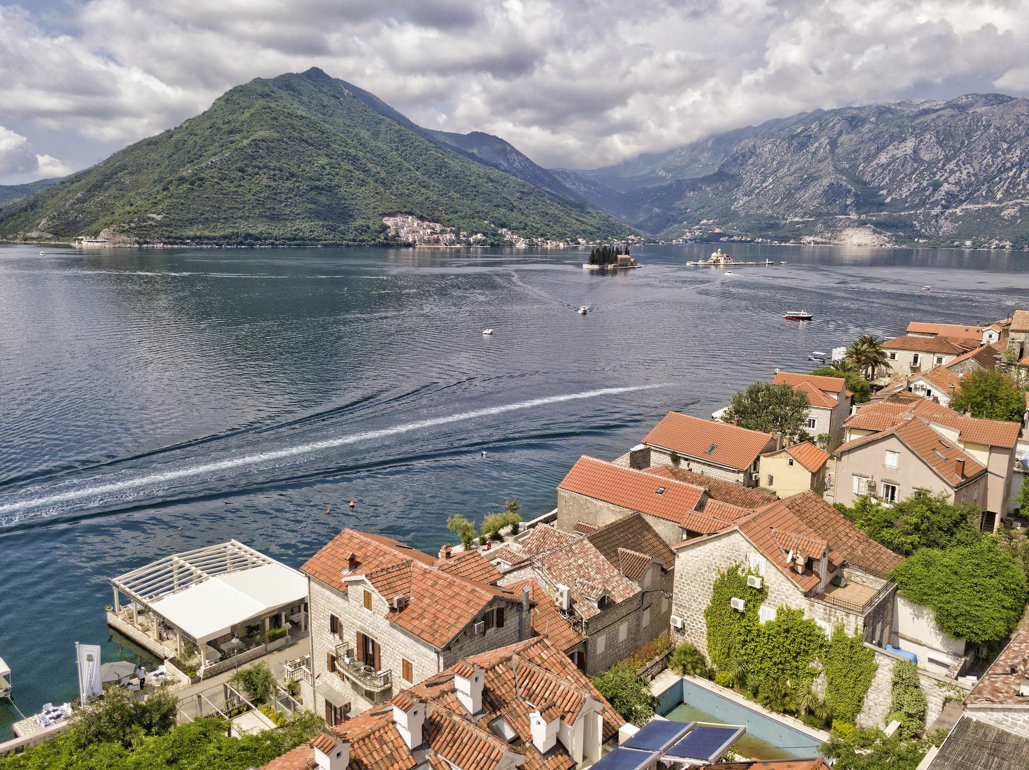 Apartments Admiral Perast Bagian luar foto