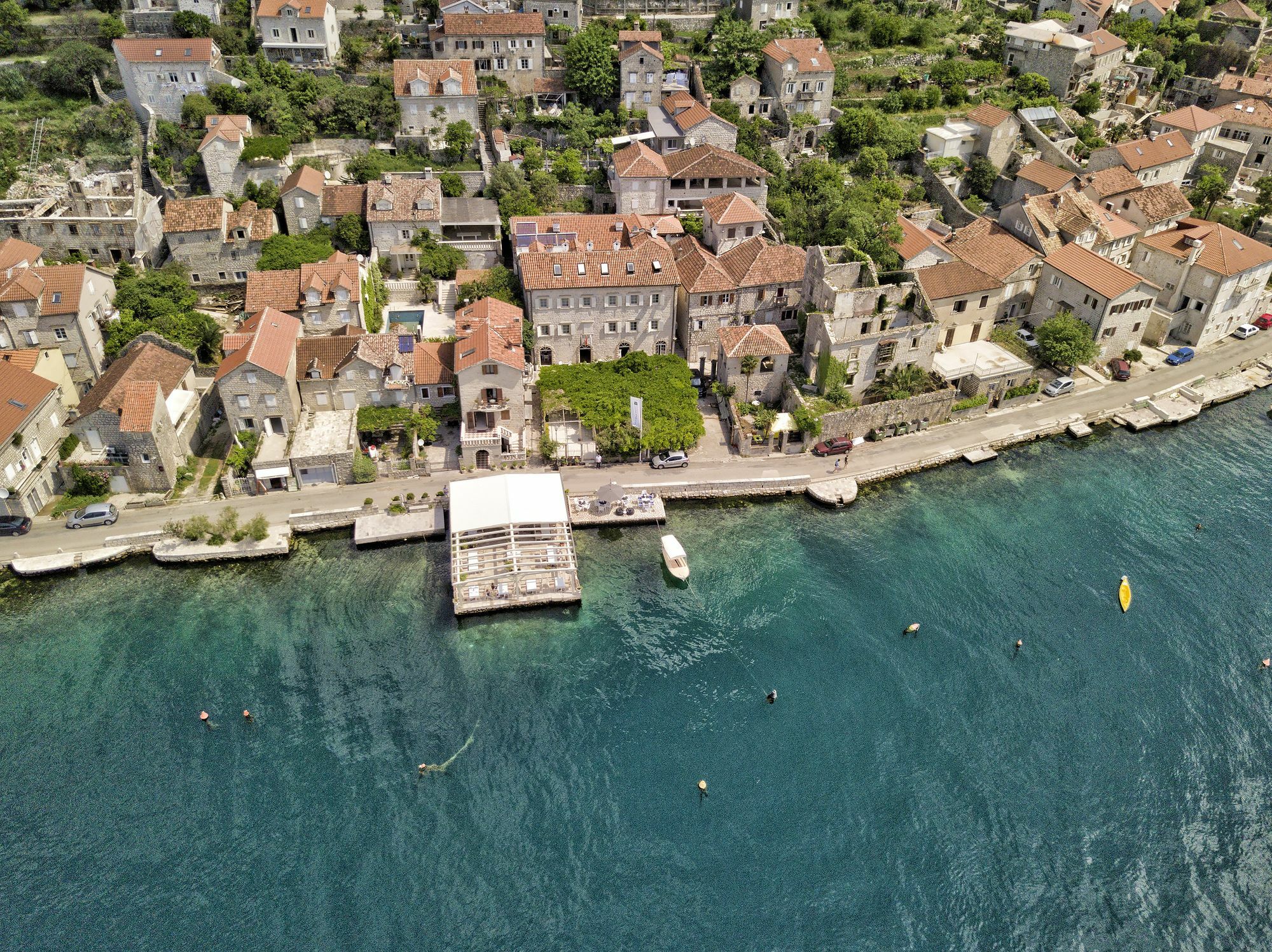 Apartments Admiral Perast Bagian luar foto